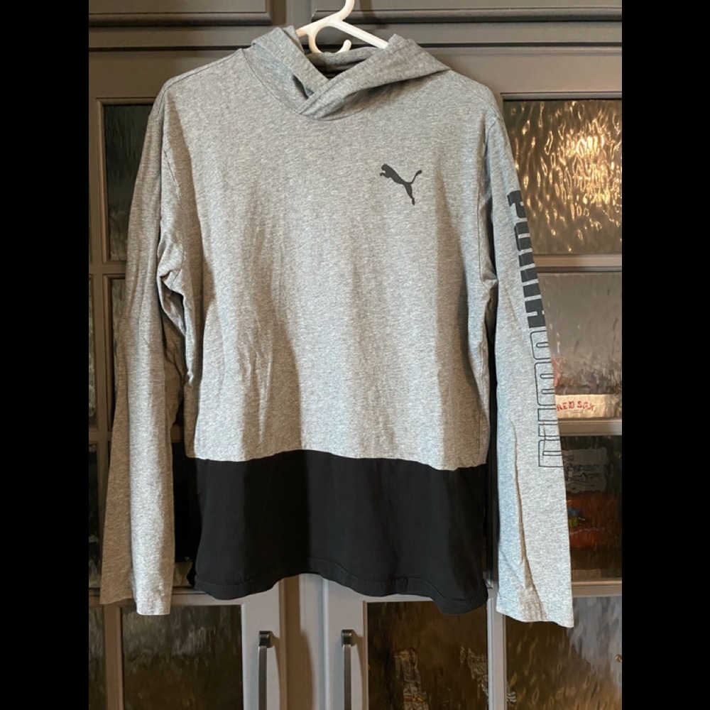 Men’s Puma Gray Lightweight Pullover Hoodie with Black Colorblock bottom